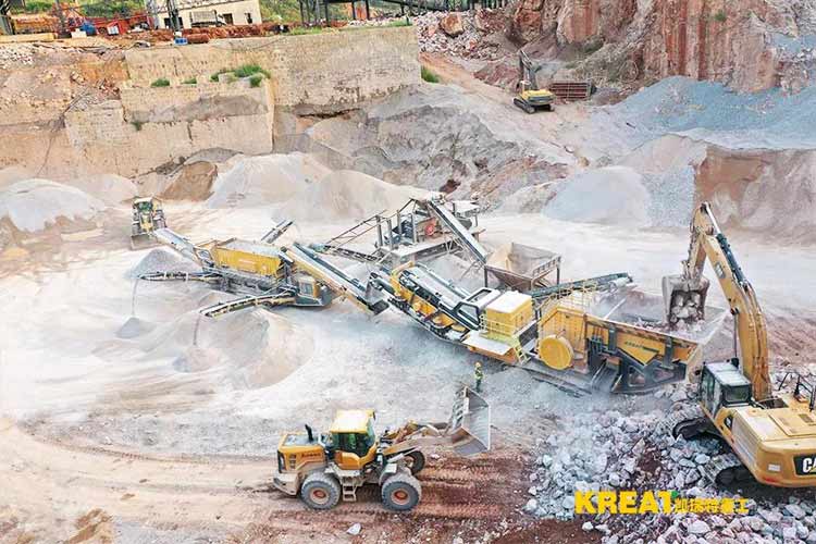 石灰石生產(chǎn)機(jī)制砂，選哪款移動(dòng)破碎篩分設(shè)備最佳
