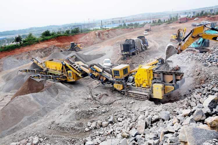 履帶移動破碎站特點及發(fā)展前景