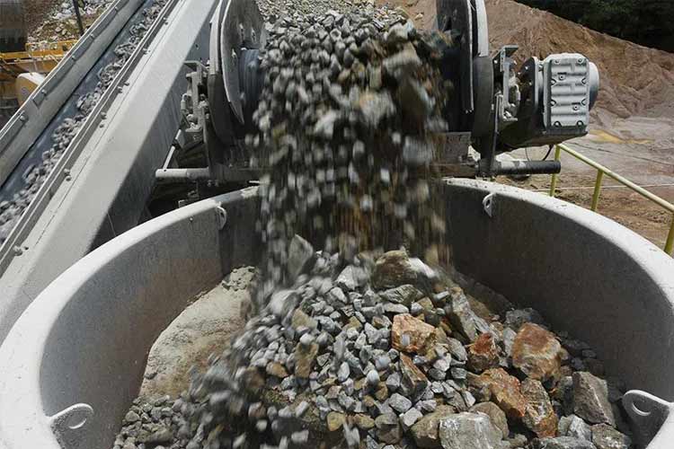 履帶式移動圓錐破碎機(jī)沒有保持恒定的CSS，或成品尺寸過大怎么辦