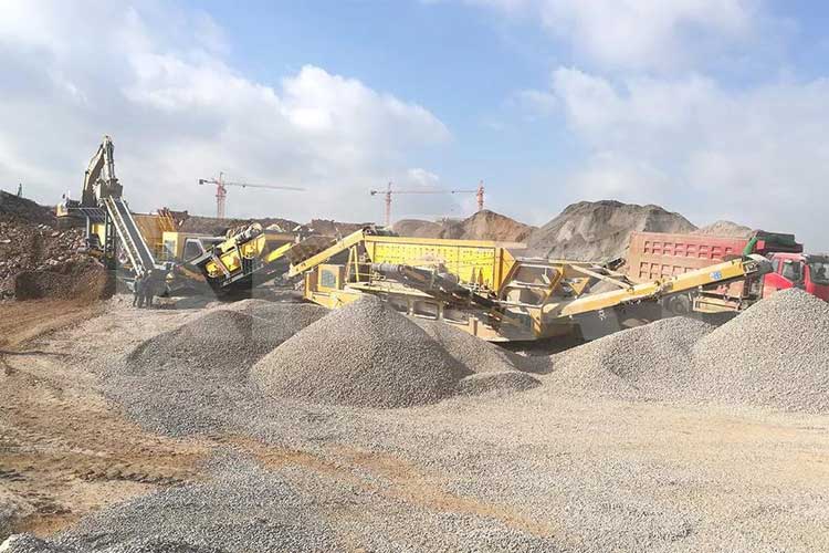 履帶移動(dòng)水平篩分站與砂石行業(yè)生產(chǎn)企業(yè)攜手共同開啟“快進(jìn)鍵”