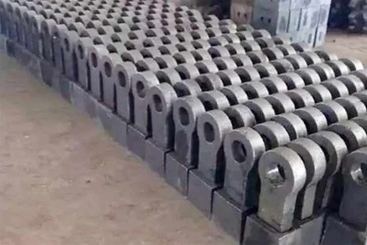 移動(dòng)錘式破碎機(jī)錘頭破碎能力低使用壽命短怎么辦？