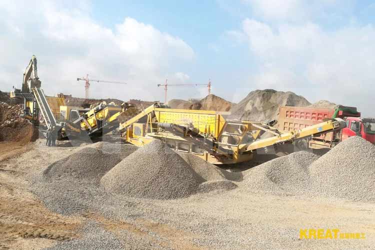 移動(dòng)錘式破碎機(jī)錘頭破碎能力低使用壽命短怎么辦？