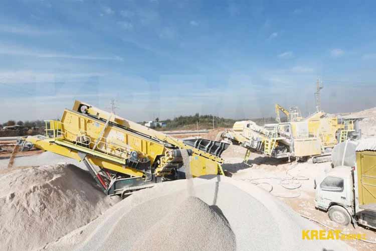 履帶移動反擊式破碎站日常維修保養(yǎng)--開機(jī)前檢查及維護(hù)保養(yǎng)