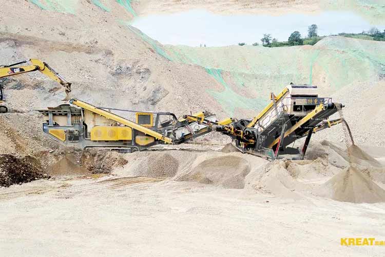 履帶移動反擊式破碎站日常維修保養(yǎng)--開機(jī)前檢查及維護(hù)保養(yǎng)